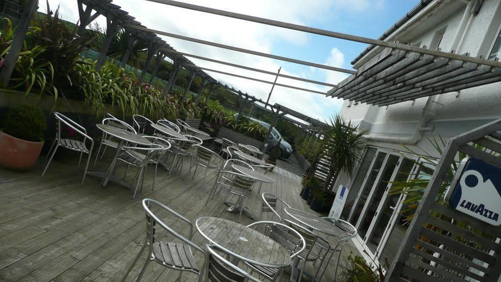 Elements Hotel Bude Bagian luar foto
